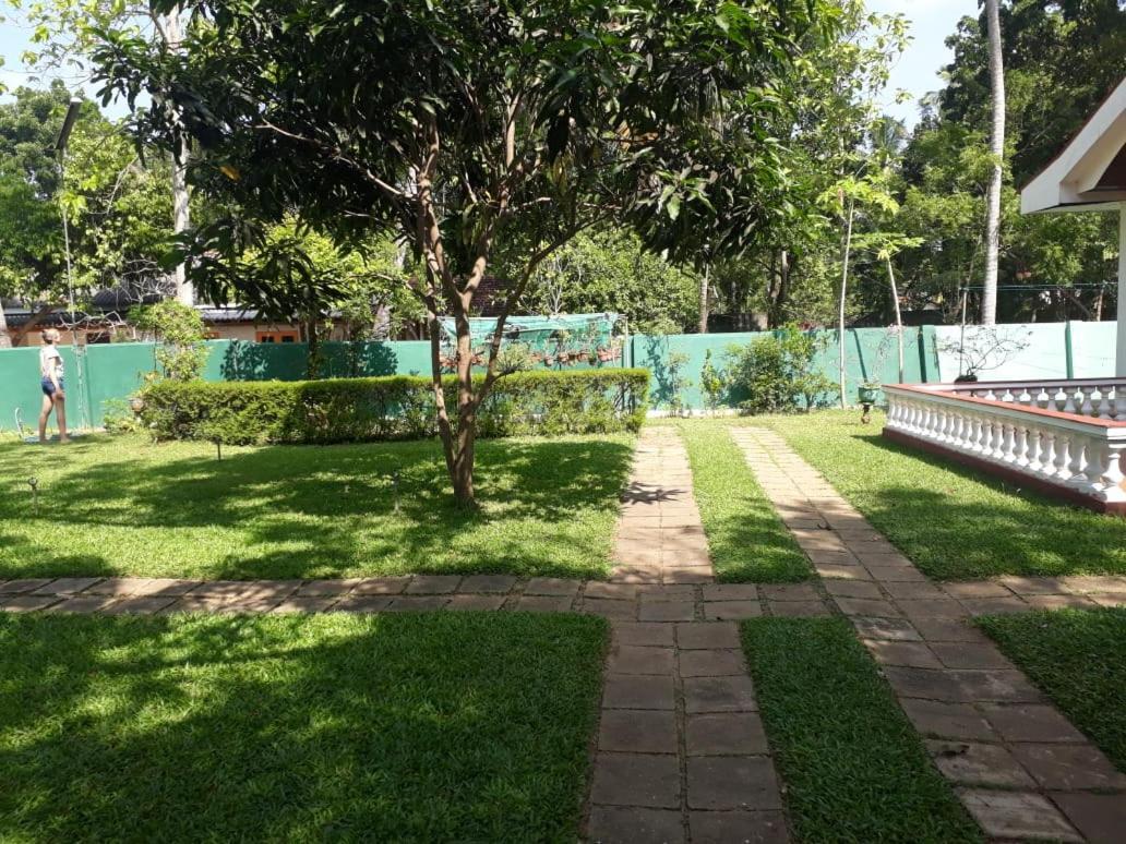 Gudsmith Home Negombo Exterior photo